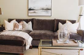 how to style throw pillows on your sofa