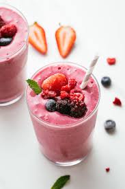 mixed berry yogurt smoothie healthy