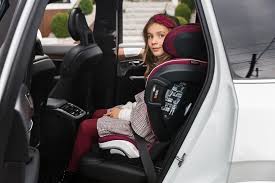 A child less than 4 years of age must be properly secured in a child restraint system (that meets federal safety requirements. When To Change Car Seats For Children A Full Overview