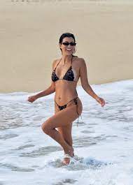 Kourtney Kardashian Body Type One - Leisure Time