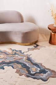 5 abstract area rugs that add