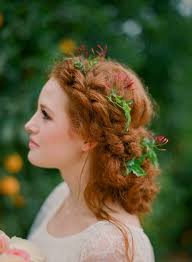 Trending wedding reception hairstyles that'll compliment your wedding reception look, perfectly. 26 Modern Curly Hairstyles That Will Slay On Your Wedding Day A Practical Wedding