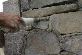 installing stone veneer landscaping