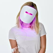 Neutrogena Light Therapy Acne Mask Review Teen Vogue