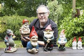 history of kiwi garden gnomes
