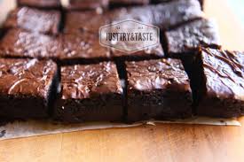 Fudgy and moist, these sweet bites are made from an easy brownie recipe that appears in chocolate: Resep Shiny Fudgy Brownies Dijamin Sukses Just Try Taste