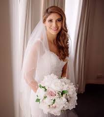 What is the average cost of wedding flowers? Gorgeous Wedding Flowers For Melbourne Classic Bouquets