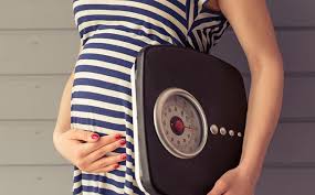 إليك 3 أهم أسباب ثبات الوزن بعد الولادة القيصرية - سهلنالك