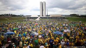 Resultado de imagem para Democracia tem aprovaÃ§Ã£o recorde no Brasil
