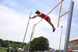 6m 14 outdoor, 6m 15 indoor.) set 20 world records, won 2 indoor world championships, 2 outdoor world championships, won the 1988 olympic games (his only olympic medal). Jewish Pole Vaulters Soar In Atlanta Atlanta Jewish Times