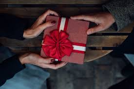 how to give meaningful gifts according