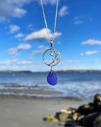 sea gl seaweed circle necklace