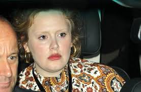 adele without makeup looks really