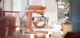 Die erfindung betrifft eine elektrisch betriebene küchenmaschine (1) mit einem rührgefäß (4) und einem rührwerk (5) in dem rührgefäß (4), wobei das rührgefäß (4) aufheizbar ist. So Wahlst Du Deine Kuchenmaschine