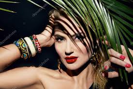 beauty y woman makeup jungle palm