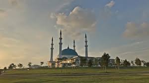 Bandar dato' onn is a suburb in johor bahru, johor, malaysia. Masjid Bandar Dato Onn Johor Stock Footage Video 100 Royalty Free 1015629898 Shutterstock