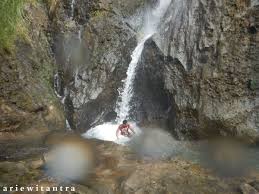 Air terjun grenjengan srikandang kabupaten jepara, jawa tengah : Air Terjun Grenjengan Destinasi Wisata Baru Di Karanganyar Arie Witantra