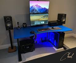 Need some expert opinions on this one! Halberd Gaming Desks Enhance Your Environment Now