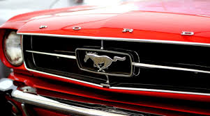 history behind the ford mustang logo