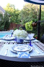 Easy Outdoor Summer Table Decor Ideas