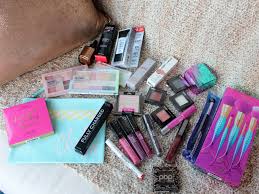 giveaway time makeup your mind