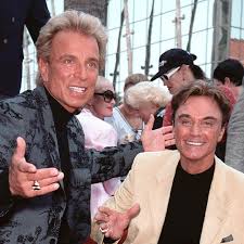 Siegfried and roy give meaning to prosperity in thier first imax film. Evs3bclhsnno5m