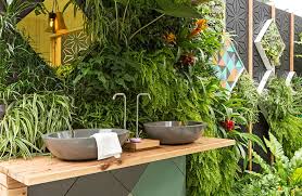 Plants To Choose For A Vertical Garden