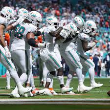 sports ilrated miami dolphins