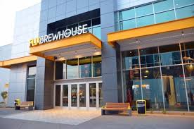 Flix Brewhouse Chandler Beer Burgers And Movies Wander