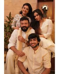 RITZ Magazine - Jayaram with his family! Kalidas Jayaram... | Facebook