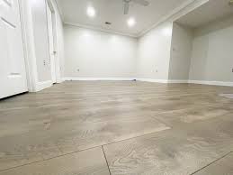 how to install laminate flooring on