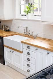 Oppein offers you the most popular and fashionable design. This Beautiful Oak Kitchen From Solid Wood Kitchen Cabinets Features Units Made Entirely From Solid Solid Wood Kitchen Cabinets Solid Wood Kitchens Oak Kitchen