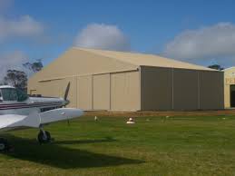 lease an aircraft hangar