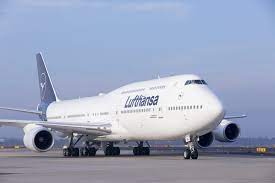 lufthansa putting boeing 747 jumbo jets