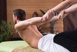 Resultado de imagem para massagem tailandesa