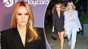 amanda holden flaunts her long legs in