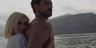 Laura, in order to save her relationship from falling apart, goes to sicily, where she meets massimo. 365 Giorni 2 Trama Cast Trailer Sul Sequel Del Film Erotico Polacco 365 Dni