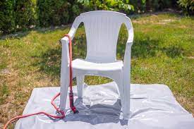 how to clean white plastic chairs