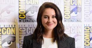 In talking to the press today about snowden, shailene woodley addressed the latest headlines about lionsgate's divergent series: Shailene Woodley Is Not Interested In The Divergent Tv Series