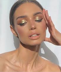 hottest summer makeup trends to try rn