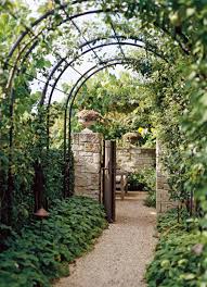 12 garden arch trellis ideas to add