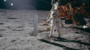 En 2021, quatre sont encore en vie. Apollo 11 Une Aventure Spatiale En 6 Intox