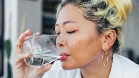 does-drinking-water-help-hormonal-acne