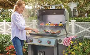 how to use a gas grill the