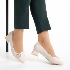 Pantofi dama bej din piele ecologica cu toc Fitria - Kalapod
