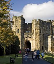 fascinating facts about alnwick castle