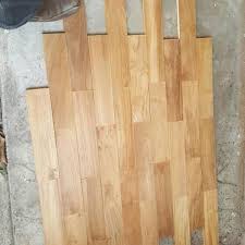 Dec 15, 2016 · tips dan cara mudah memasang lantai kayu by asia flooring. Jual Grosir Lantai Parket Kayu Jati Solid Flooring Parquet Parkit 27 6 Cm Di Lapak Chenoa Shop Bukalapak