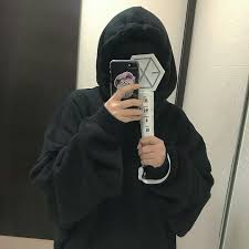 Dreams of the world in which i want to live. No Face Asian Boy No Face Asian Girl And Exo L Boy Image 6479831 On Favim Com