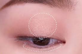 korean eye makeup in 4 steps