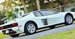 The supercar should not to be confused with the 250 testa rossa, which is a race car built between 1957 and 1958 and raced until. Der Ferrari Testarossa Aus Miami Vice Ist Auf Ebay Zu Haben Motor At
